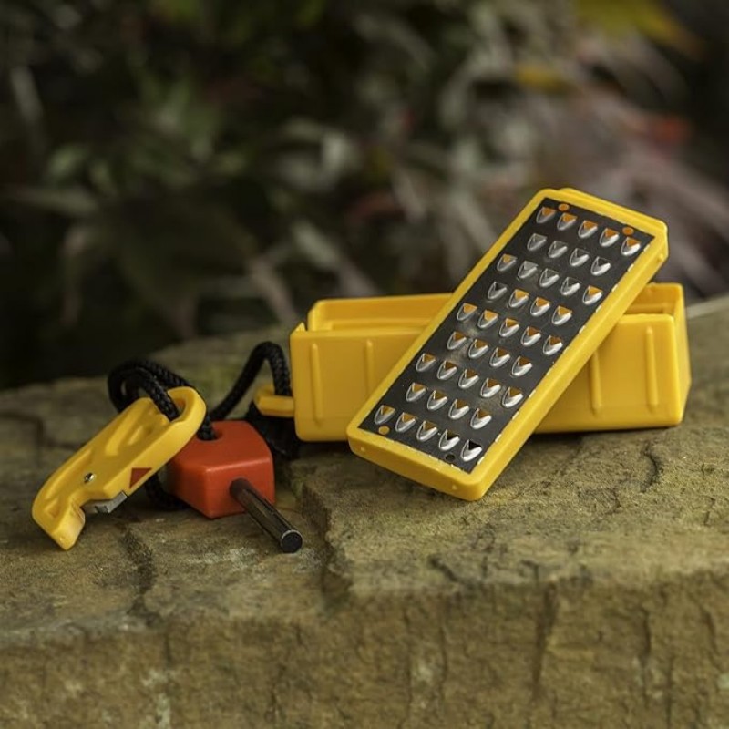 Multi-functional Outdoor Emerg - Fire Starter Flint review and price